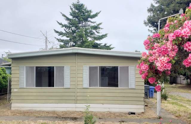 Single Family Home In McKinleyville! - 1758 A Avenue, McKinleyville, CA 95519