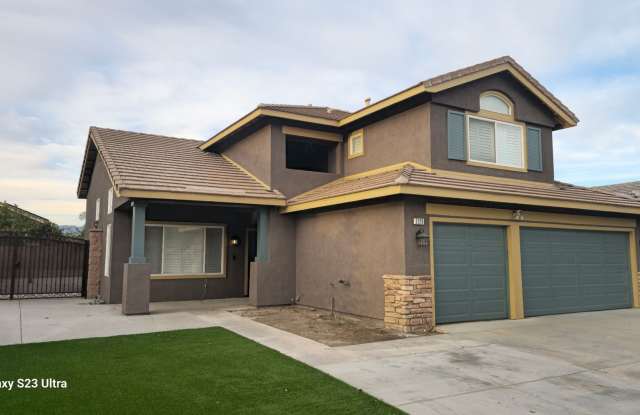 Beautiful 5bed 3bath Colton Home!