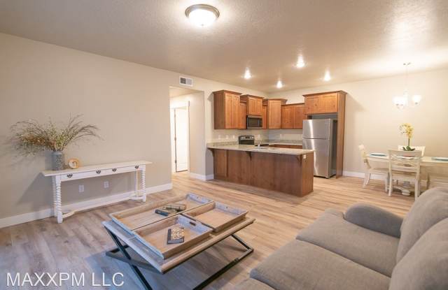 563 s 575 w #11 Springville UT 84663