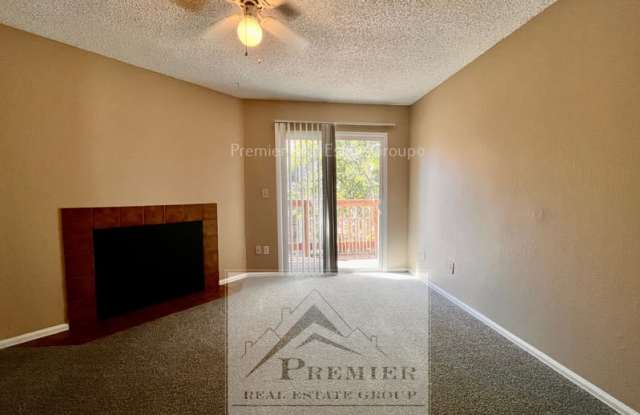 1160 Mazatlan Circle #D