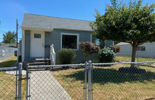 Nice Two Bedroom House with a Fenced Yard and a Garage!