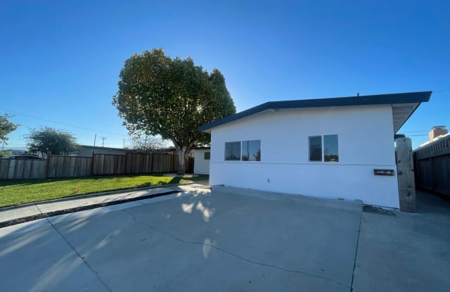 235 Navajo Dr. #A - 235 Navajo Drive, Salinas, CA 93906