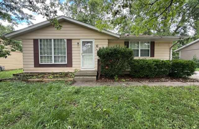 Beautiful 3-Bedroom Home with Hardwood Floors, Fenced Yard & Detached Garage