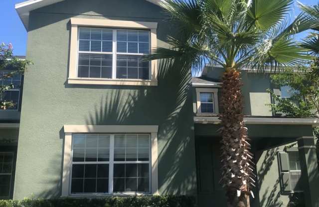 Photo of 4 bedroom independence Winter Garden townhouse for rent (internet/cable included in the rent)