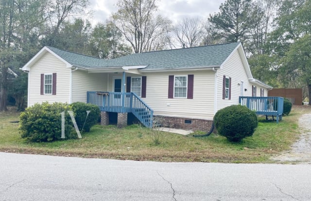 215 Lawrence St - 215 Lawrence Street, Fuquay-Varina, NC 27526