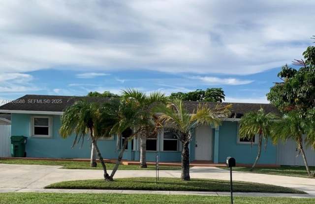 Photo of 14300 SW 105th Ave