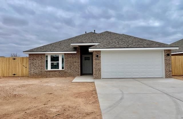 1332 E Spruce Ave - 1332 East Spruce Avenue, Midland, TX 79705