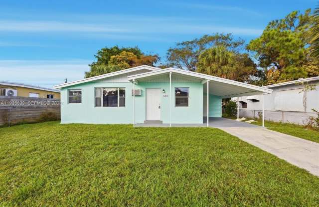 533 NW 15th Way
