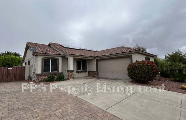 18132 W Port Royale Ln