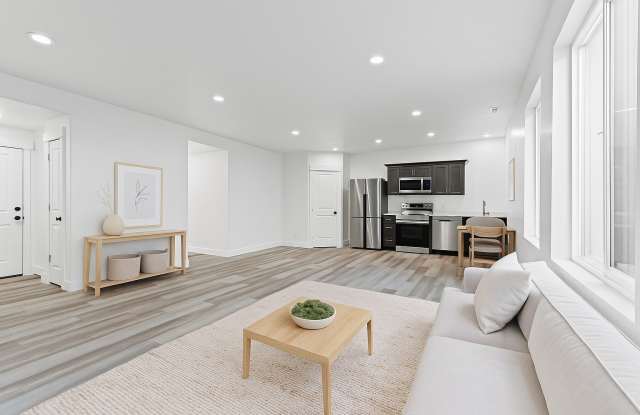 Photo of 7948 N BRISTLECONE Rd