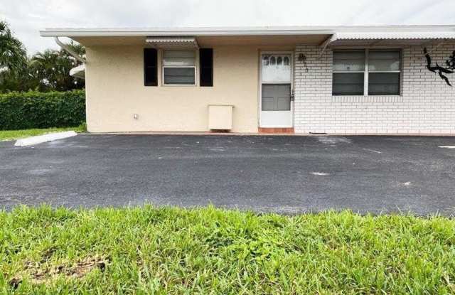 Photo of 2715 Ponce De Leon Boulevard