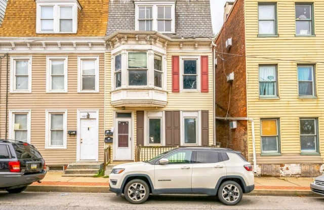 140 South Queen Street