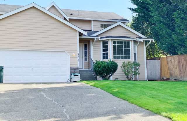 Bright and airy 4 bed!