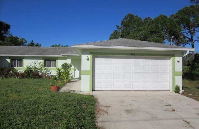922 Eisenhower Boulevard