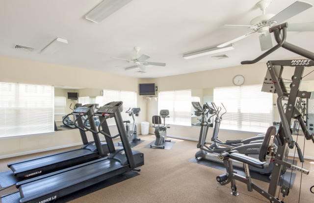 1 Bridgeport Ct Unit D22