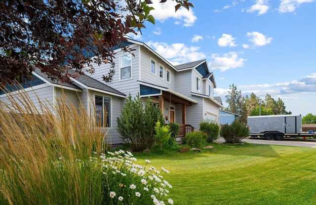 Photo of Bright  Beautiful Home in NW Redmond! 1622 NW Rimrock Dr.