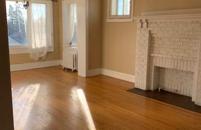 208 15th Street - 305