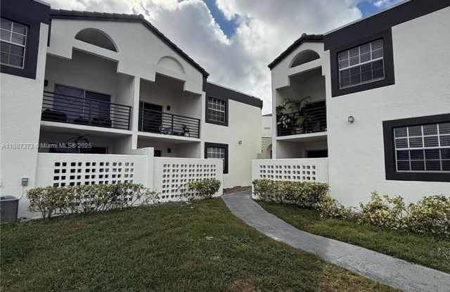 Photo of 9705 Fontainebleau Blvd