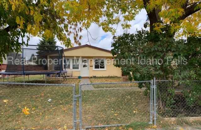 1131 Johnson Street - 1131 Johnson St, Idaho Falls, ID 83401