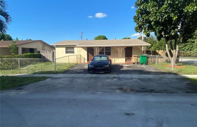 7701 Northwest 36th Street - 7701 Northwest 36th Street, Davie, FL 33024