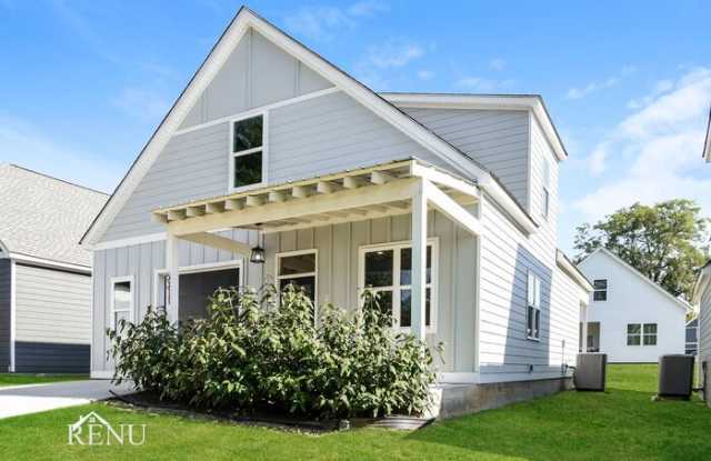 5311 Lynnland Terrace