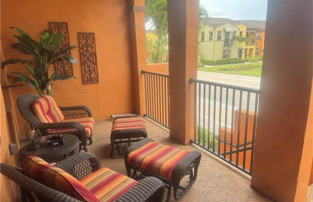 11901 Izarra Way unit: 8602