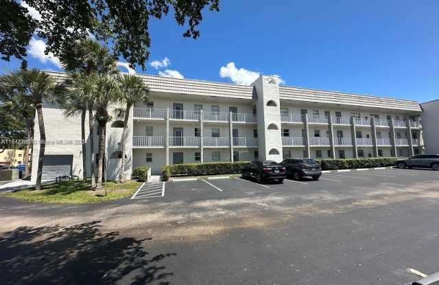 Photo of 8450 Sunrise Lakes Blvd