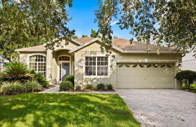 3289 RED ASH Circle