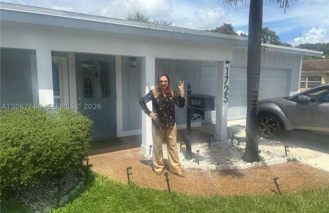 1725 NW 9th Ave