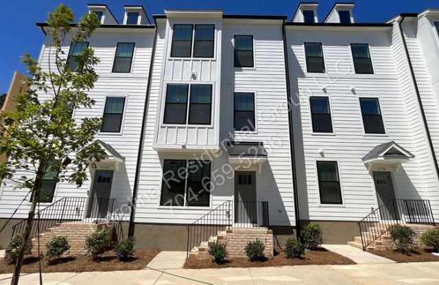 Photo of 15340 Ballancroft Parkway