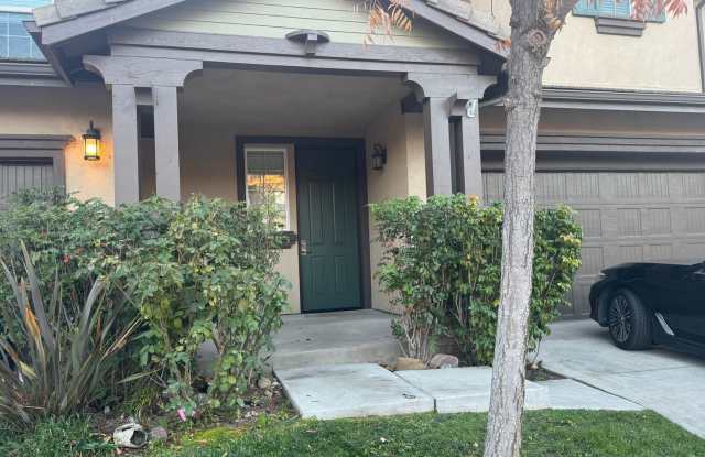 Photo of 3 Bedroom, 2.5 Bathroom Condominium in Dove Creek Atascadero