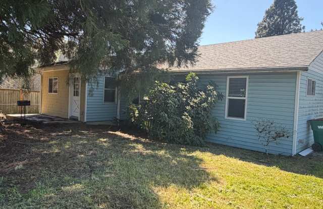 3 Bedroom 2 bath House in Newberg