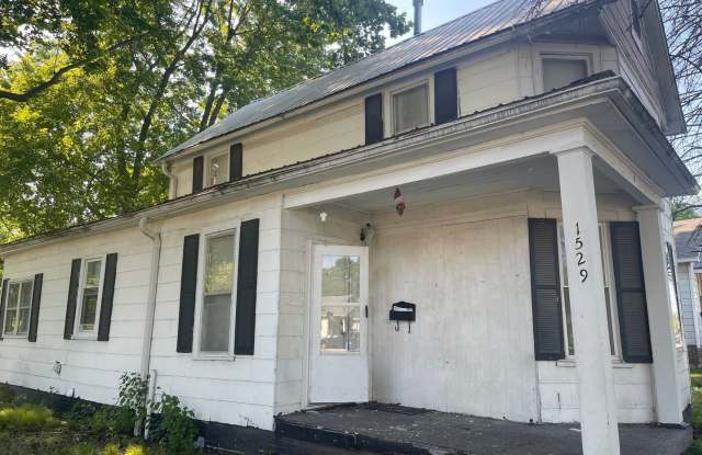 Cute 3BR/1BA