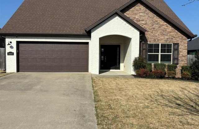 4400  SW Eggersway  PL