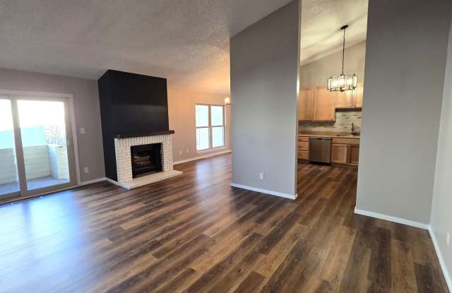 Photo of 3 Bedroom, 2 Bathroom, Home With A 2 Car Garage For Rent In Indian Hills