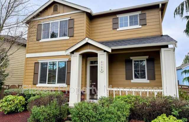 4709 Strathmore Circle SW