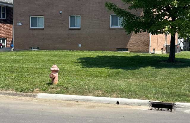 Photo of 898 Byron Ave