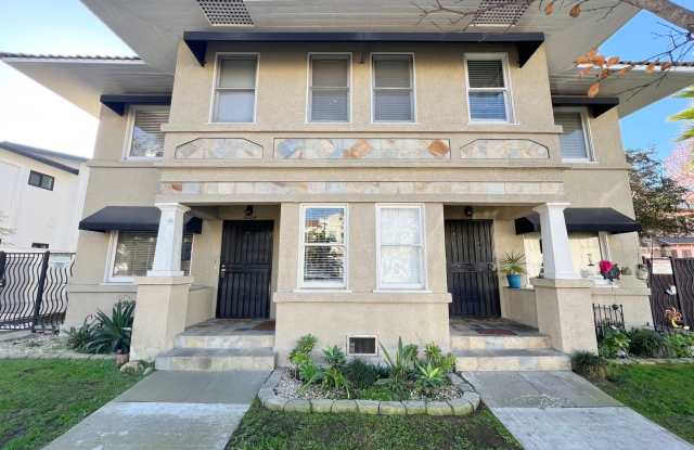 Photo of Lower Level 1 Bedroom with Den/Office in Alamitos Beach Apartment