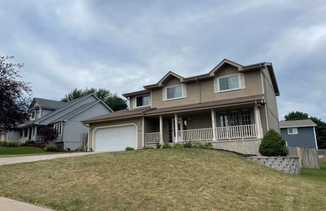 Photo of Home For Rent Bellevue!