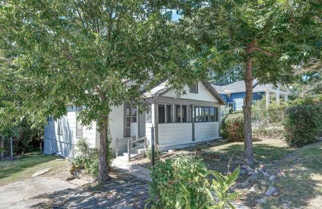 184 DAHLIA Avenue NW