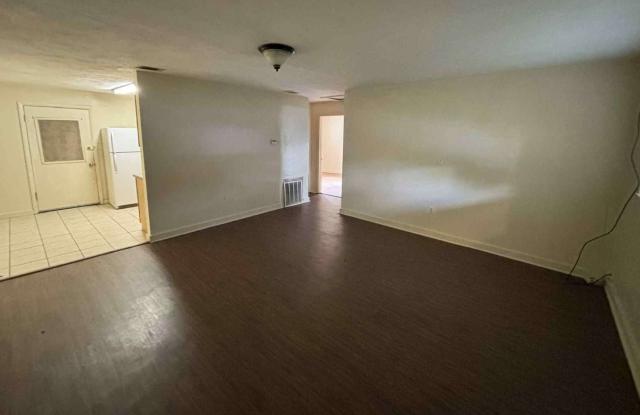 261 SE BEECH ST APT 102
