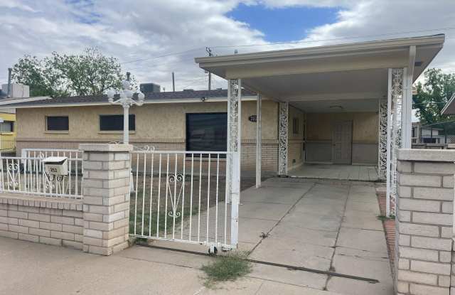252 Trinity Place