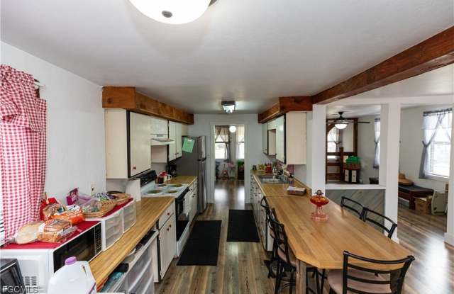 17841 Palm Creek Drive