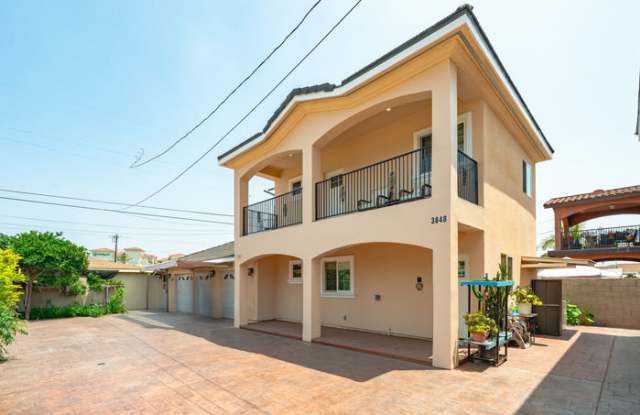 Photo of 3848 Brookline Avenue