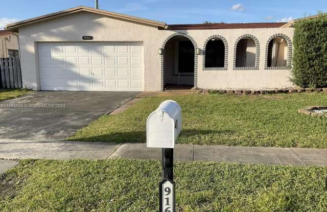 9161 SW 56th St - 9161 Southwest 56th Street, Cooper City, FL 33328