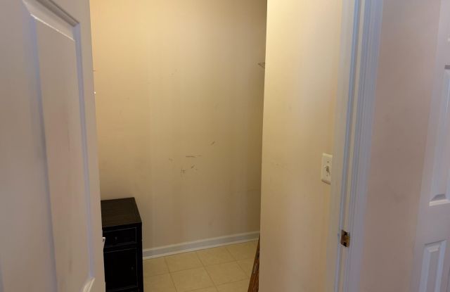 5031 MARCHWOOD COURT