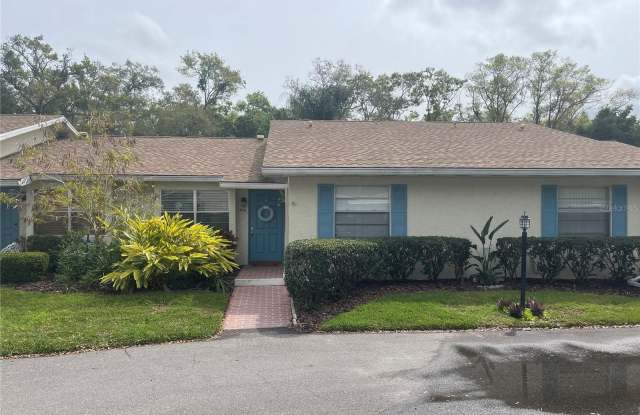 406 LAKE POINT COURT