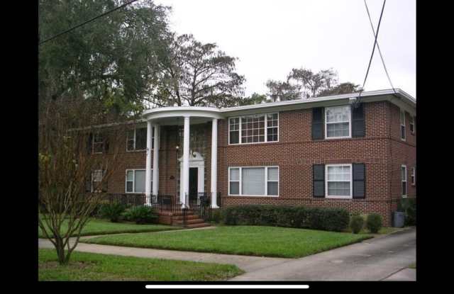 Photo of 2943 St Johns Ave