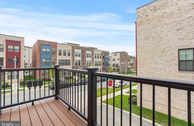 4770 TOWNE SQUARE BLVD