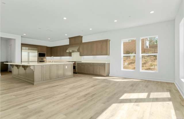 20534 Edgewood Court